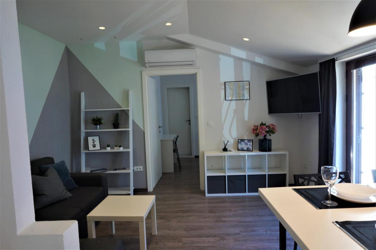 Apartment Cosy & Sweet Makarska Esterno foto
