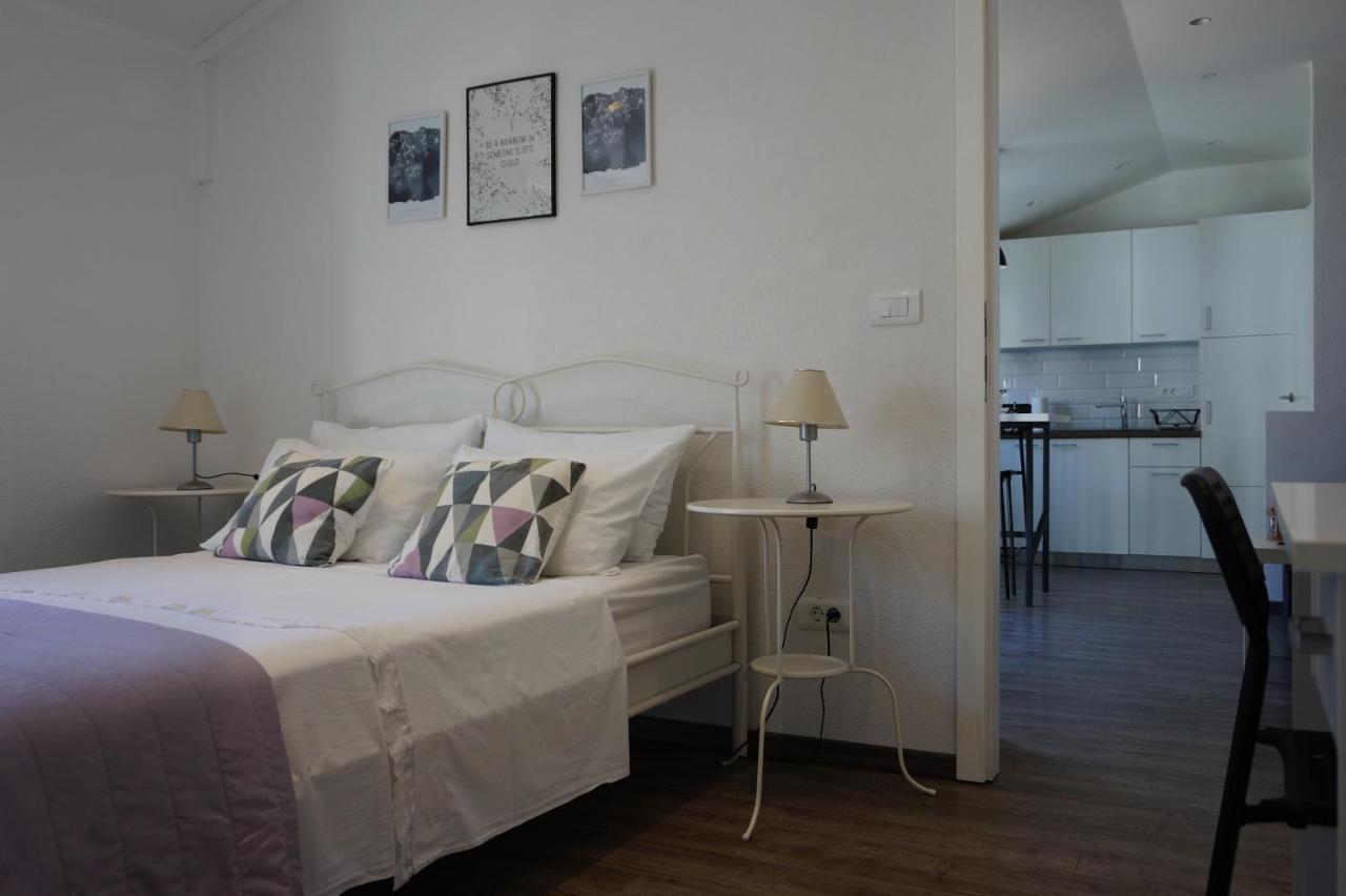 Apartment Cosy & Sweet Makarska Esterno foto